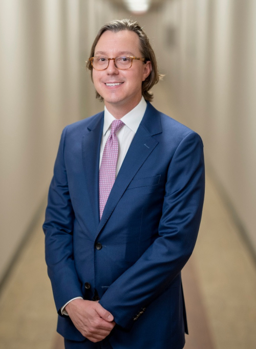 Dr. Lucas J. Burton MD - Joint Replacement Specialist for TOA & Hip Doctor